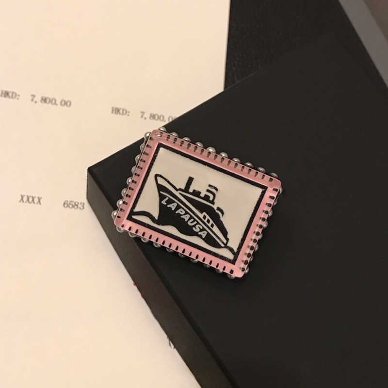 2020 New Hot Brand Fashion Jewelry For Women Cruise Brooches Cruise Party Sweater Brooches C Name Stamp Ship Boat Brooches
2020 New Hot Brand Fashion Jewelry For Women Cruise Brooches Cruise Party Sweater Brooches C Name Stamp Ship Boat Brooches