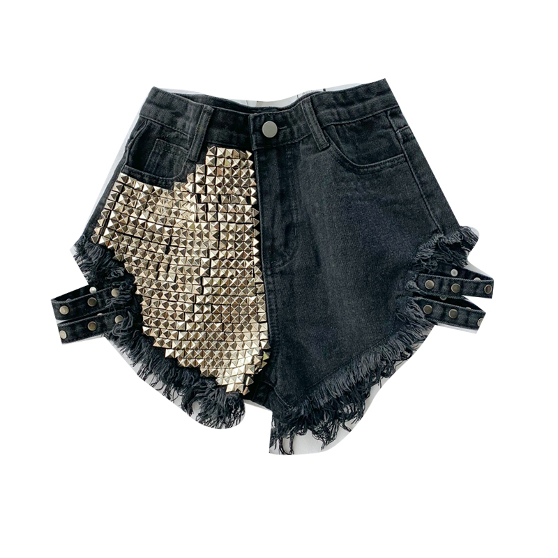 [EWQ] Spring Summer New Studded Raw Fringed Wide-leg Shorts High Waist Hot Rivet All-amtch Black Denim Short QV664 210423