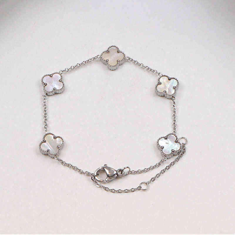 New Women's Four-leaf Clover Chain Van Guilloche Carved Five-flower Bracelet Cleef Steel Arpels Plated 18k Rose Gold with Box V2, Black
New Women's Four-leaf Clover Chain Van Guilloche Carved Five-flower Bracelet Cleef Steel Arpels Plated 18k Rose Gold with Box V2, Black