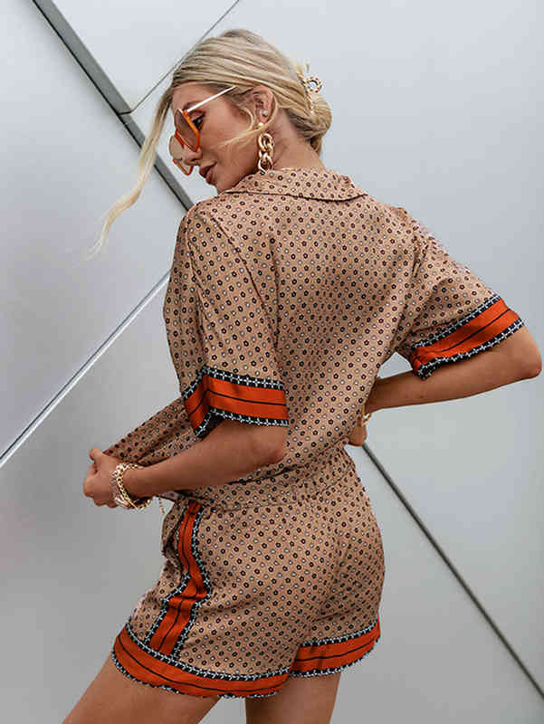 Women's Tracksuits satin silk and short sleeved women's wear, women's top, loose, with a row of buttons, casual and high waist