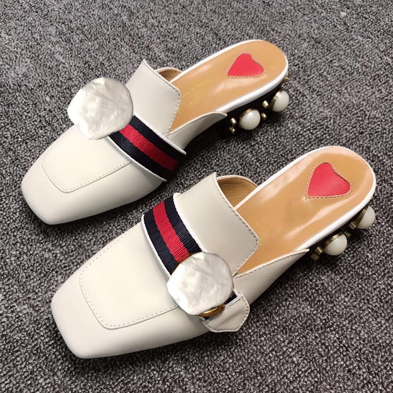 Summer women's sandals pearl fashion one step single shoes high quality beach leisure leather designer flat bottom retro small toe wear square slippers, Extra shoebox
Summer women's sandals pearl fashion one step single shoes high quality beach leisure leather designer flat bottom retro small toe wear square slippers, Extra shoebox
