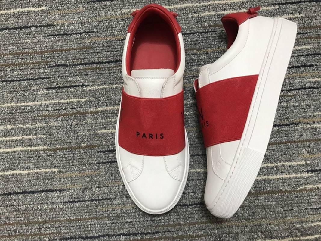 2021 high quality color fashion urban street sneakers luxury design ribbon leather small white shoes
2021 high quality color fashion urban street sneakers luxury design ribbon leather small white shoes