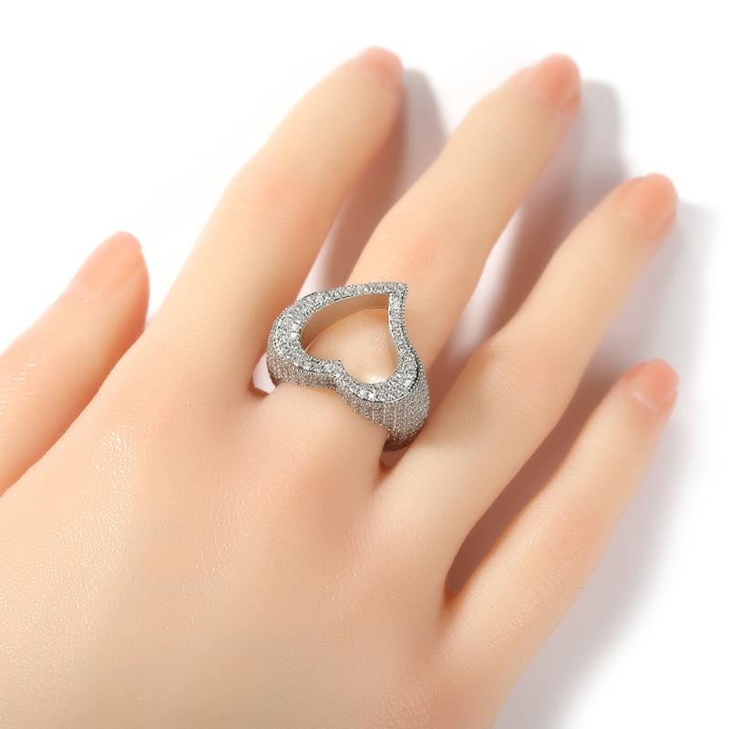 Wedding Rings European And American Hollow Heart-Shaped Micro-Inlaid Zircon Ring Personality Ins Fashion Ladies Plating 18k Real Gold
Wedding Rings European And American Hollow Heart-Shaped Micro-Inlaid Zircon Ring Personality Ins Fashion Ladies Plating 18k Real Gold