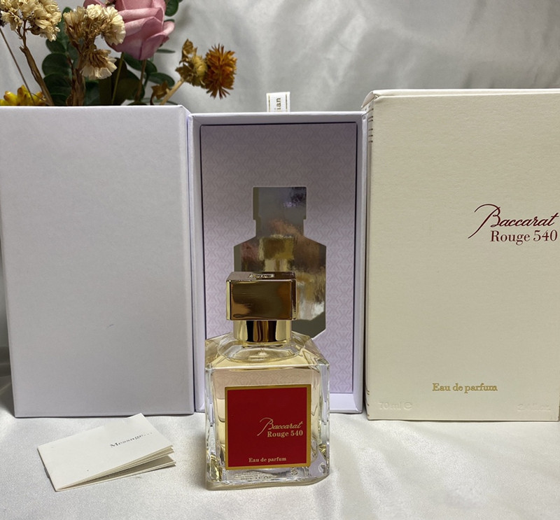 A++++ quality perfumes fragrances for women and men BACCAR AT ROUGE 540 EDP perfume 70ML Spray Fresh pleasant fragrance long lasting Fast Delivery
A++++ quality perfumes fragrances for women and men BACCAR AT ROUGE 540 EDP perfume 70ML Spray Fresh pleasant fragrance long lasting Fast Delivery