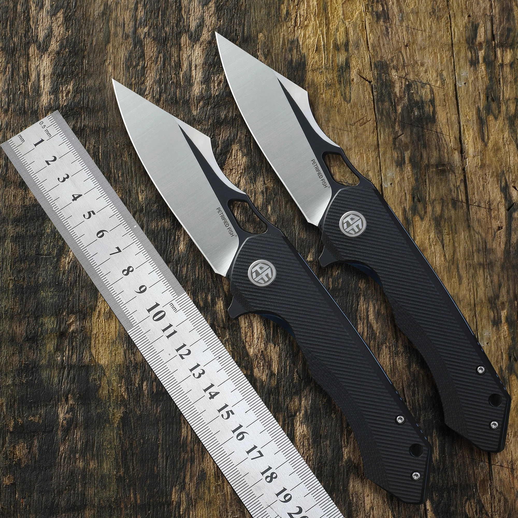 Petrified fish new 919 foding knife D2 stee bade G10 hande Ceramic ba bearings hunting knife outdoor camping EDC too
Petrified fish new 919 foding knife D2 stee bade G10 hande Ceramic ba bearings hunting knife outdoor camping EDC too