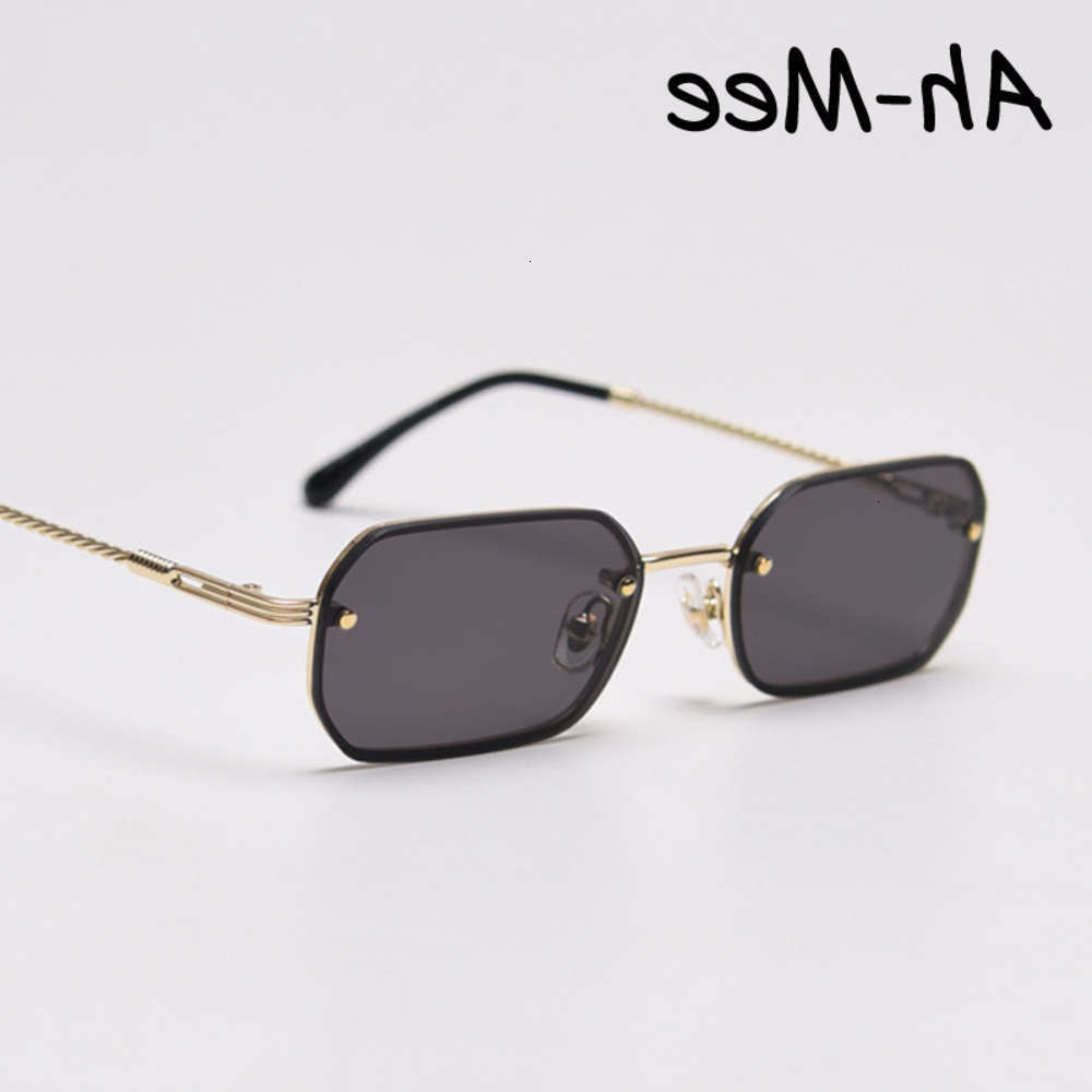 Highend accessories Small square Random Women Brand Trending Black sunglass For Female Vintage Eyewear UV
Highend accessories Small square Random Women Brand Trending Black sunglass For Female Vintage Eyewear UV