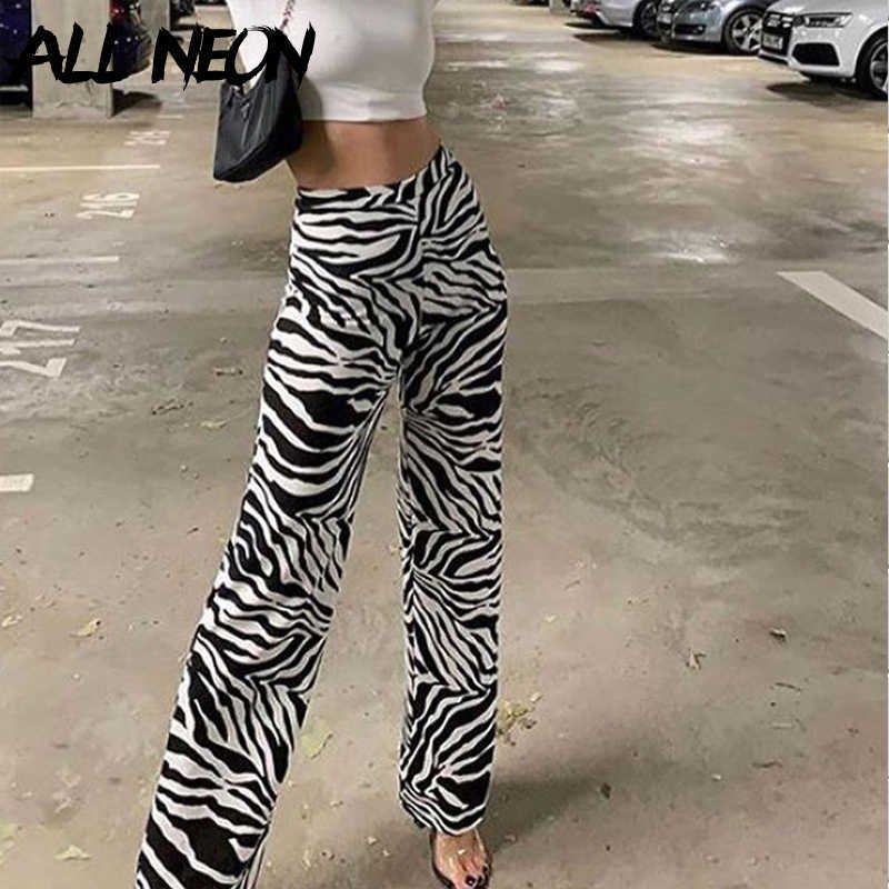 Zebra pattern wide leg pants Y2K, casual pants, high waist elastic, animal print, retro woman pants stacked pants 210602, As seen
Zebra pattern wide leg pants Y2K, casual pants, high waist elastic, animal print, retro woman pants stacked pants 210602, As seen
