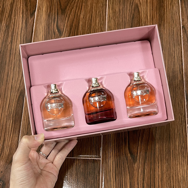 women perfume set fragrance 30ml 3 pieces sprays suit lady charming chypre floral smell EDP EDT counter edition high quality fast postage
women perfume set fragrance 30ml 3 pieces sprays suit lady charming chypre floral smell EDP EDT counter edition high quality fast postage