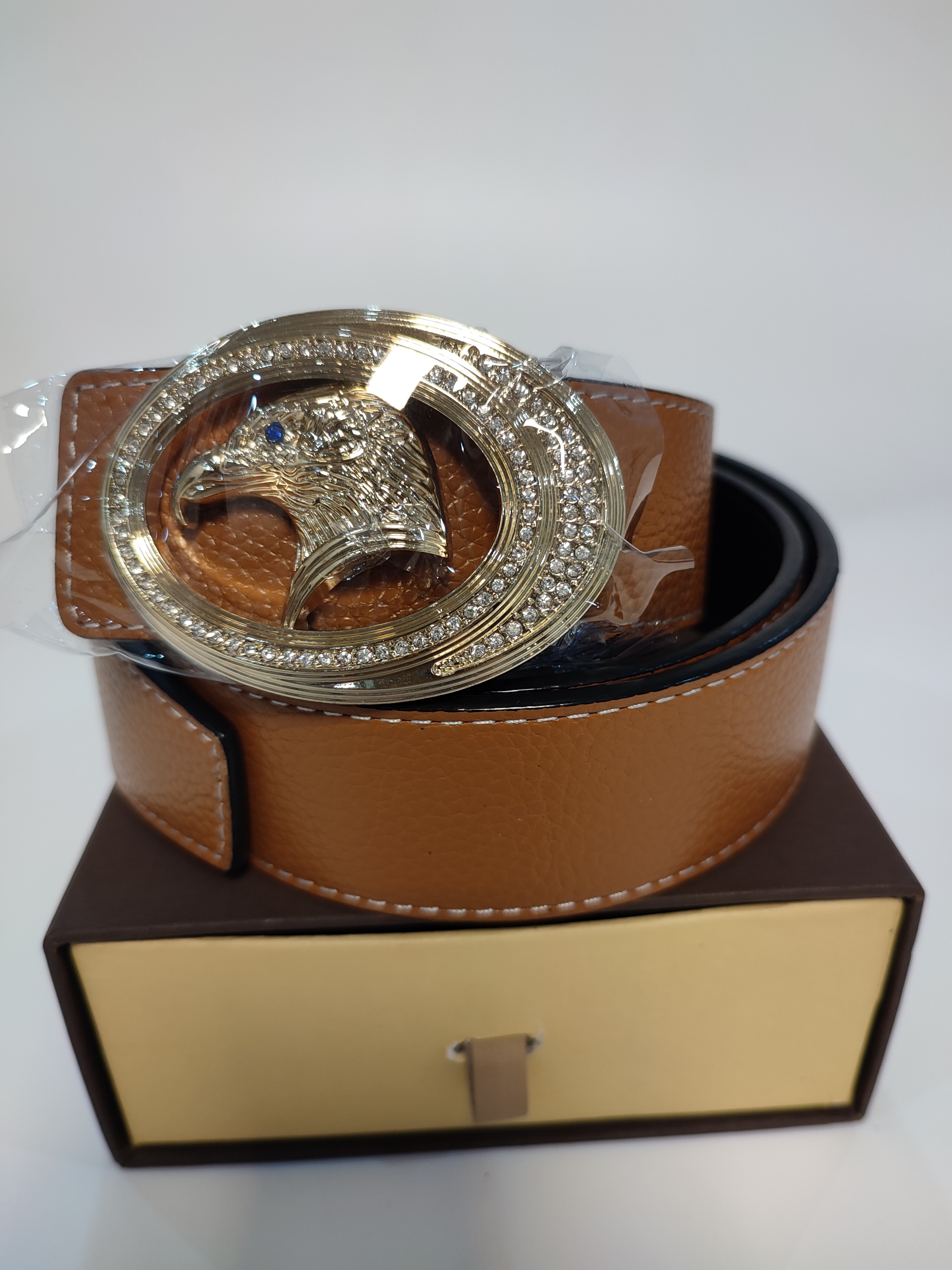 3.6cm Animal Mens Real Cow belt Leather Pants Youth Fashion Personalized Eagle Head Pin buckle Belt, Black;brown
3.6cm Animal Mens Real Cow belt Leather Pants Youth Fashion Personalized Eagle Head Pin buckle Belt, Black;brown