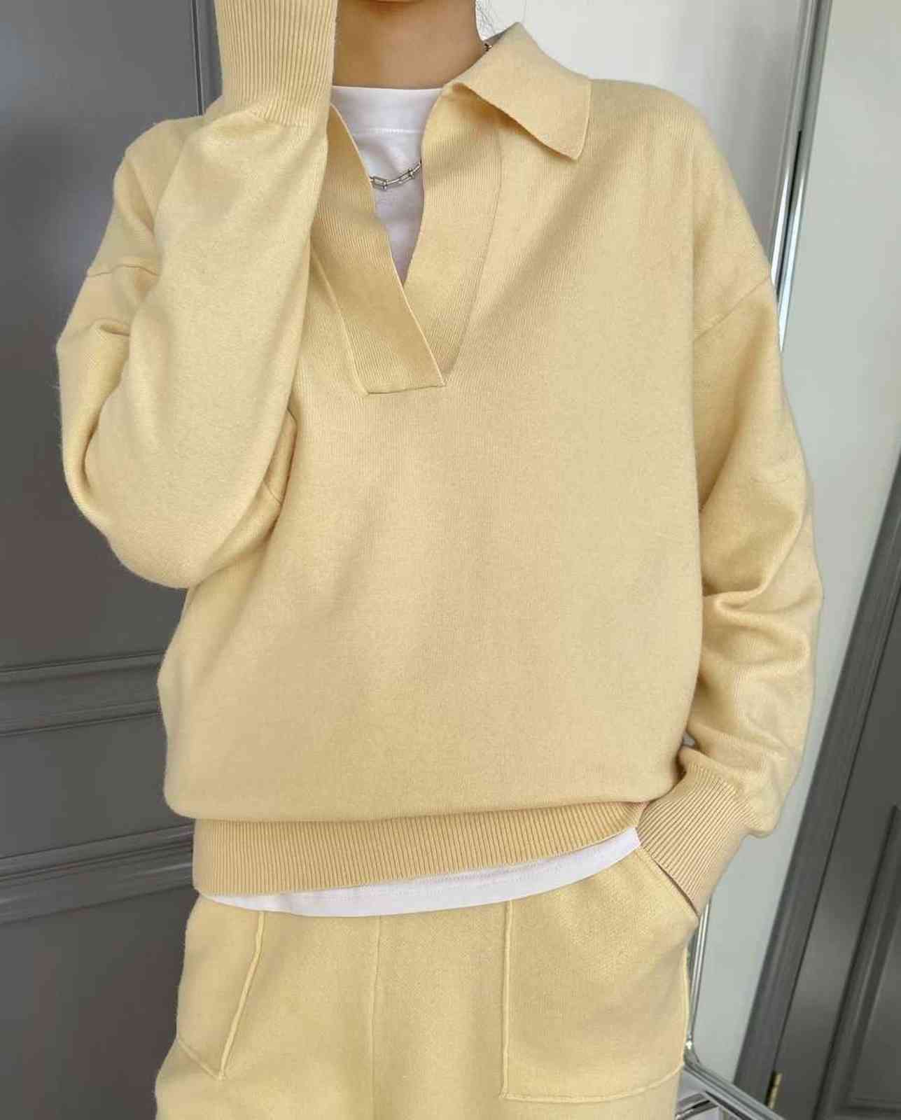 woman warm soft wool sweatshort from set loveMODA 211108