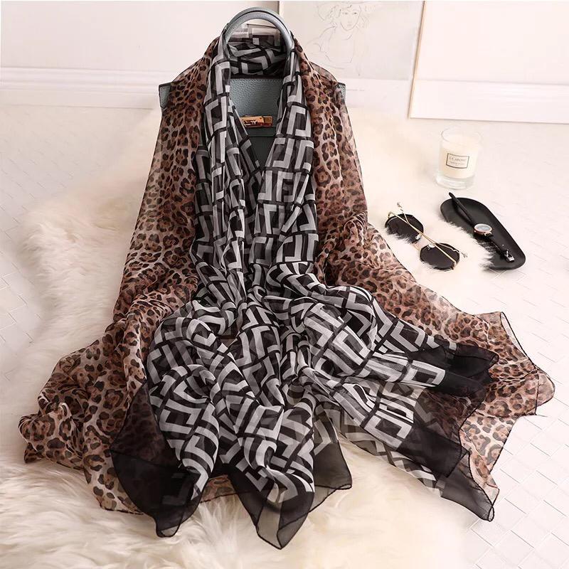 Yulaili 2021 Luxury Women Silk Scarf Spring Summer Vintage Classic Leopard Grain Design Scarves Lady Soft Shawls Wraps
Yulaili 2021 Luxury Women Silk Scarf Spring Summer Vintage Classic Leopard Grain Design Scarves Lady Soft Shawls Wraps