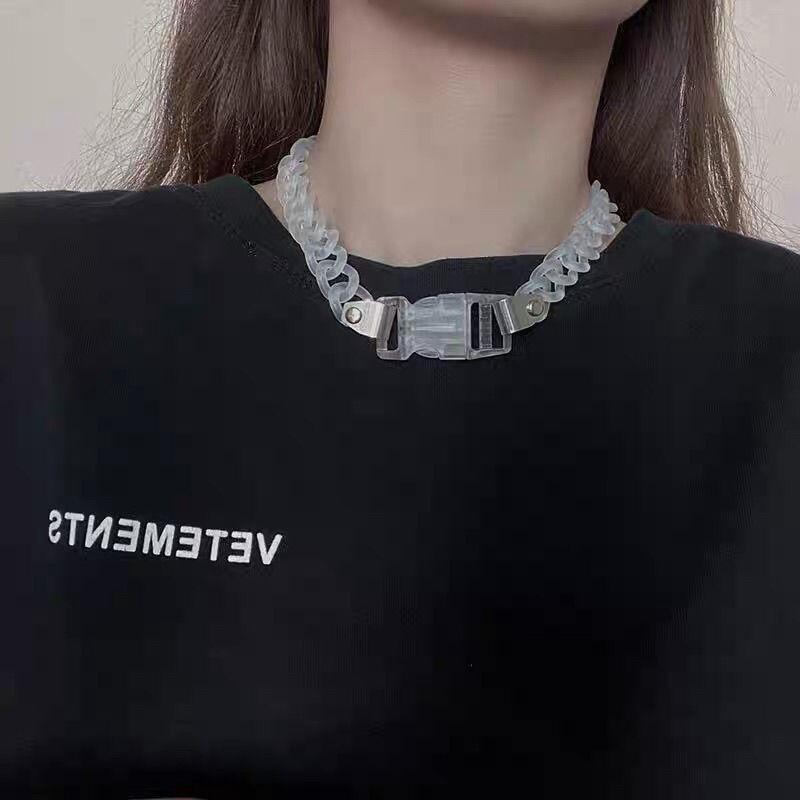 Chokers Punk Matte Chram Cool Guy Individuality Hip Hop Transparent Acrylic Chain Choker Necklace For Women Man Couple Accessories Gift
Chokers Punk Matte Chram Cool Guy Individuality Hip Hop Transparent Acrylic Chain Choker Necklace For Women Man Couple Accessories Gift