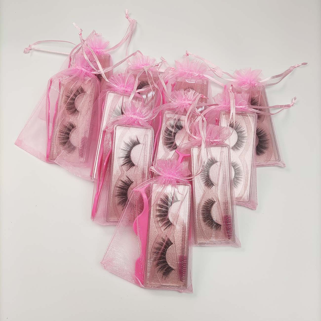 False Eyelashes Soft Light Fake Glitter Lash Extension Mink Lashes Makeup 3D Faux Hair Natural Cross Tweezer Brush Set In Pink Bag Free Customize Serv