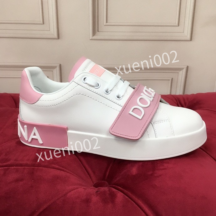 luxury designers Classic Casual shoe boots Tennis 1977 sneaker Triple s mens women Canvas Printed Retro Couple Embroidered Vintage high-top sneakers hc200908, 05
luxury designers Classic Casual shoe boots Tennis 1977 sneaker Triple s mens women Canvas Printed Retro Couple Embroidered Vintage high-top sneakers hc200908, 05