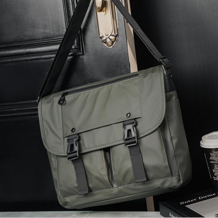 Factory direct mens leathers shoulder bags simple waterproof Oxford cloth postman bag outdoor sports casual leather backpacks street trend plaid men handbag, Black3
Factory direct mens leathers shoulder bags simple waterproof Oxford cloth postman bag outdoor sports casual leather backpacks street trend plaid men handbag, Black3