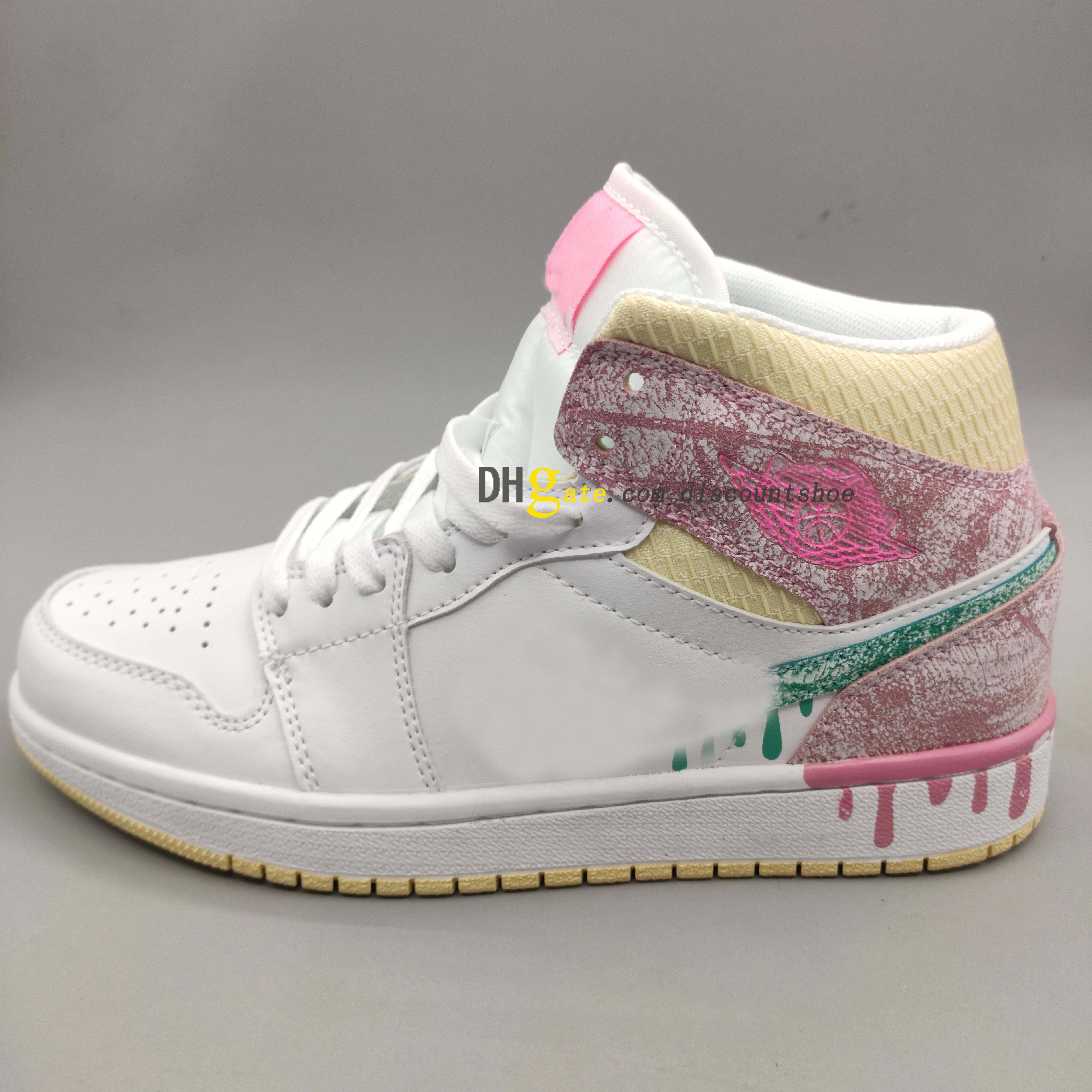 1 Mid SE GS Ice Cream Basketball shoes 1s Mens Womens shoe Sneakers for size 36-46 DD1666 100, 555088 311
1 Mid SE GS Ice Cream Basketball shoes 1s Mens Womens shoe Sneakers for size 36-46 DD1666 100, 555088 311