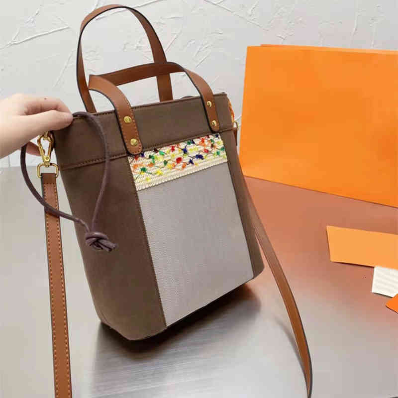 Evening Bags Designer Bag Handbag Luxury Shoulder Wallet High-quality Different colors Fashion brand Various styles with original box size 23*26 CM 24D8, 1# packing bag
Evening Bags Designer Bag Handbag Luxury Shoulder Wallet High-quality Different colors Fashion brand Various styles with original box size 23*26 CM 24D8, 1# packing bag
