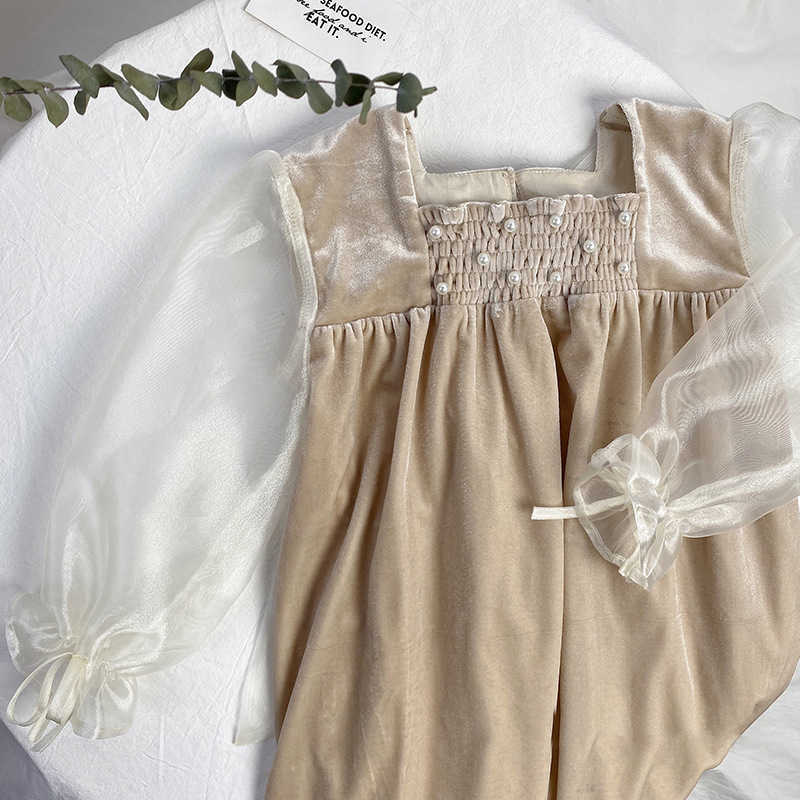 Baby Girl Smocked Romper Infant Smock Handmade Jumpsuit Toddler Girls Vintage Velvet Rompers Children Spanish Boutique Clothes 210615