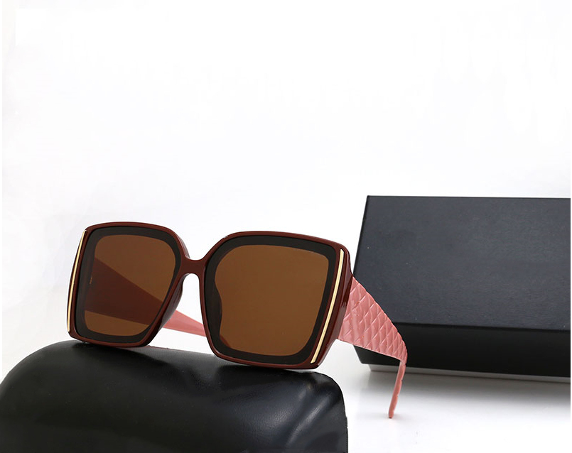 Woman Sunglasses Beach Goggle Sunglasse Fashion women Summer Adumbral Glasses UV400 Model 9050 4 Color High Quality with Box
Woman Sunglasses Beach Goggle Sunglasse Fashion women Summer Adumbral Glasses UV400 Model 9050 4 Color High Quality with Box