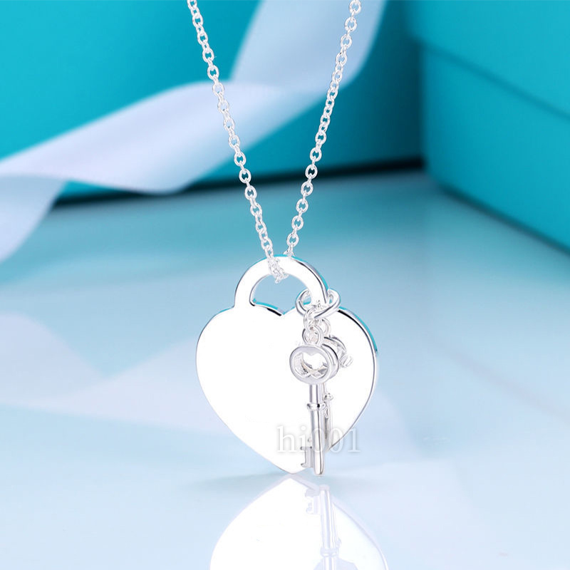 Fashion Women's Necklace Love Key Designer Brand High-end Clavicle chain Platinum Rose gold Original Fashion Jewelry Gift, Silver
Fashion Women's Necklace Love Key Designer Brand High-end Clavicle chain Platinum Rose gold Original Fashion Jewelry Gift, Silver