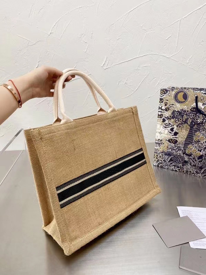 2021 fashion bag handbag designer printed embroidery multicolor one-shoulder large-capacity bucket, Make up the difference
2021 fashion bag handbag designer printed embroidery multicolor one-shoulder large-capacity bucket, Make up the difference