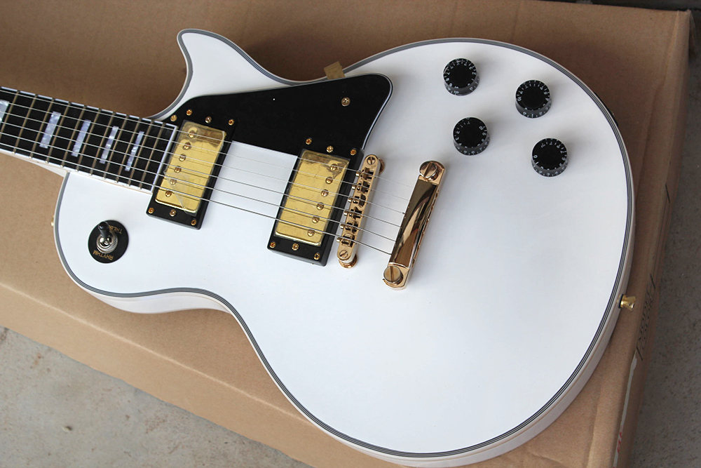Factory Custom White Electric Guitar with Rosewood Fretboard,White Pearl Block Fret Inlay,Gold Hardware,Offer Customized
Factory Custom White Electric Guitar with Rosewood Fretboard,White Pearl Block Fret Inlay,Gold Hardware,Offer Customized