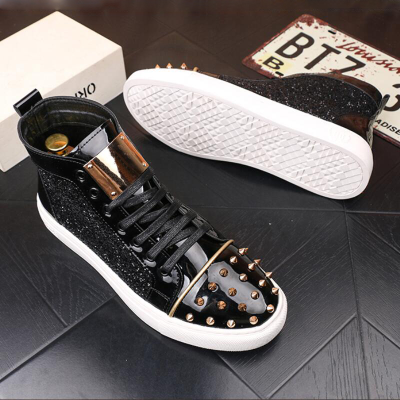 chaussure homme luxe marque Boots men's high top riveted shoes leisure high-end sequined sneakers soft sole Martin shoe party wedding boot A4, Black
chaussure homme luxe marque Boots men's high top riveted shoes leisure high-end sequined sneakers soft sole Martin shoe party wedding boot A4, Black