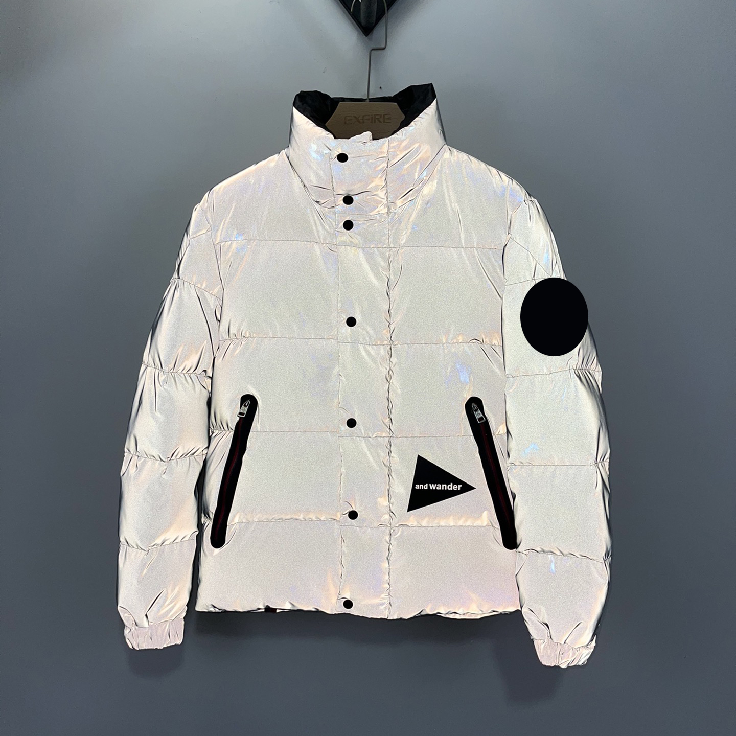 Luxury France MAYA Mens down jacket 3M reflective Knitted women Parkas Panel Casual coats Bomber jackets, Supplement (not shipped separately)
Luxury France MAYA Mens down jacket 3M reflective Knitted women Parkas Panel Casual coats Bomber jackets, Supplement (not shipped separately)