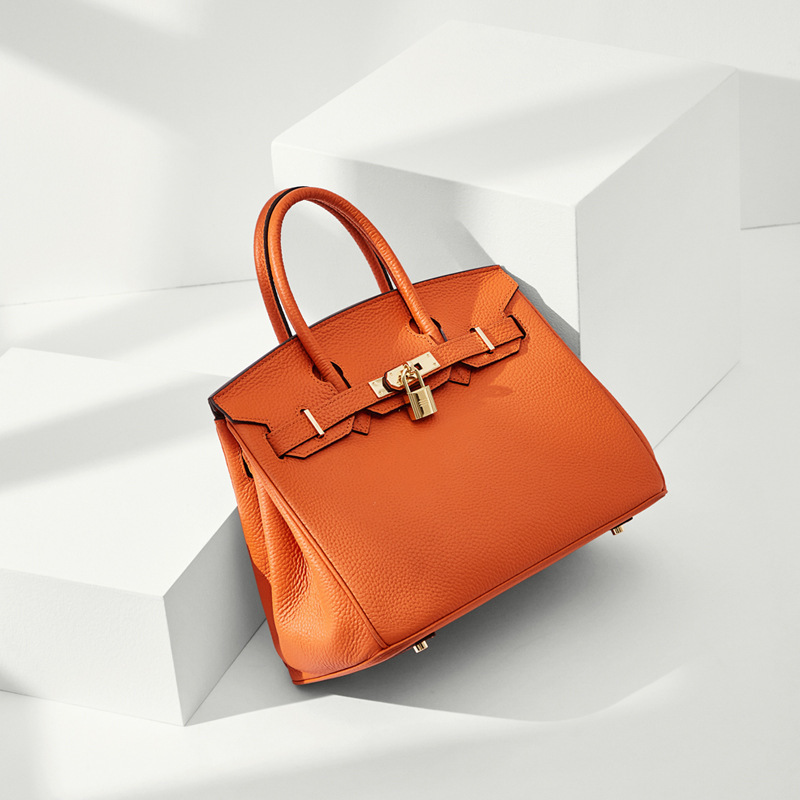 Telfar mini bags Quilted Leather Multi Pochette Felicie akend zhouzhoubao123 simple tote bag, One Shoulder Messenger Hanghhangbag marc Bag
Telfar mini bags Quilted Leather Multi Pochette Felicie akend zhouzhoubao123 simple tote bag, One Shoulder Messenger Hanghhangbag marc Bag