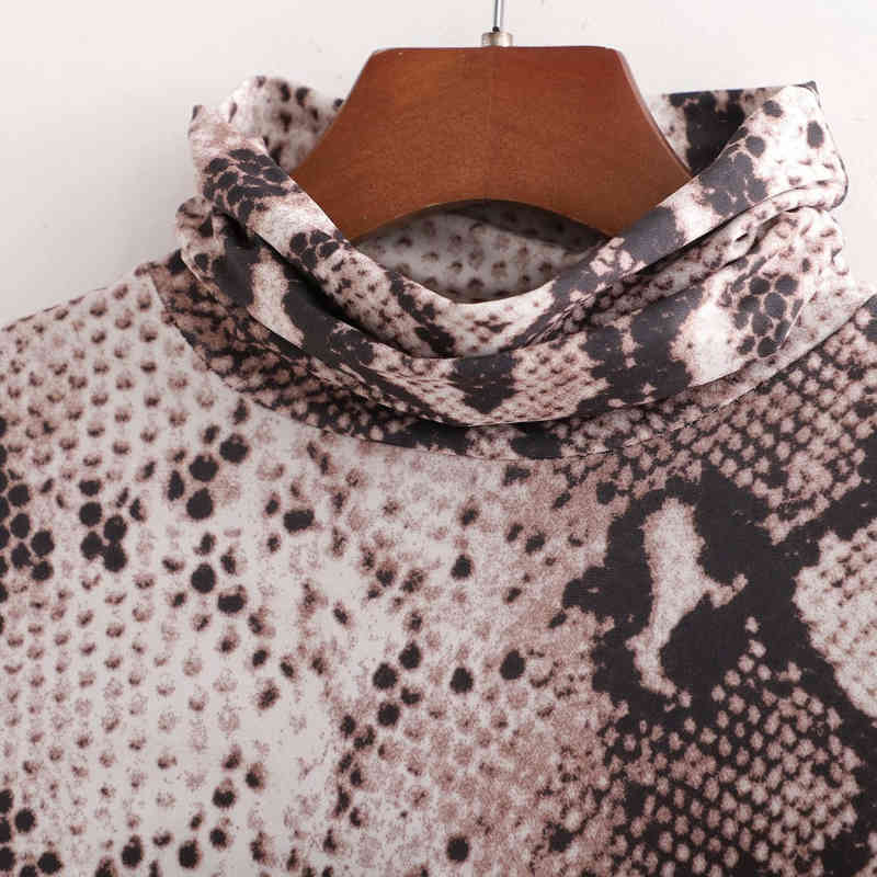 Sexy Woman Slim Serpentine Turtleneck Bodysuits Spring Fashion Ladies Soft Bodysuit Female Casual Streetwear Tops 210515