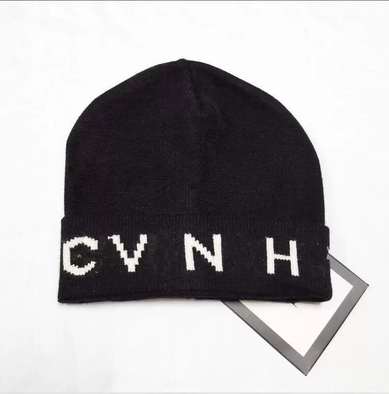 Designer Knitted Beanie Caps for Men Women Autumn Winter Warm Thick Wool Embroidery Cold Hat Couple Fashion Street Hats, Red
Designer Knitted Beanie Caps for Men Women Autumn Winter Warm Thick Wool Embroidery Cold Hat Couple Fashion Street Hats, Red