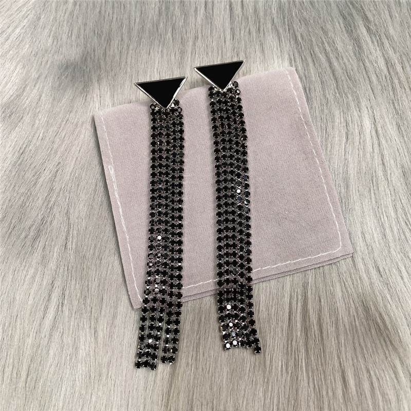 2021 Womens Triangle Tassel Ear Studs Earrings Fashion Women Luxurys Designers Jewelry Letters Earrings Couples Gifts
2021 Womens Triangle Tassel Ear Studs Earrings Fashion Women Luxurys Designers Jewelry Letters Earrings Couples Gifts
