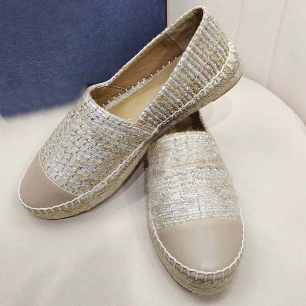 Luxury Womens Casual shoes Designer canvas sneakers Superior Quality Classic vintage Leather rattan sole shoe size 35-42 With box, 7#
Luxury Womens Casual shoes Designer canvas sneakers Superior Quality Classic vintage Leather rattan sole shoe size 35-42 With box, 7#