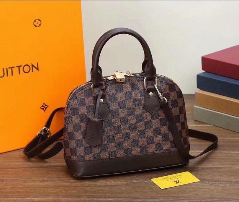 1-61 Alma Bb Fashion Womens Shoulder Messenger Bag Designer Handbags Wallet Purse Ladies Cosmetic Crossbody shell Bags Tote LVlouis
vitton
1-61 Alma Bb Fashion Womens Shoulder Messenger Bag Designer Handbags Wallet Purse Ladies Cosmetic Crossbody shell Bags Tote LVlouis
vitton
