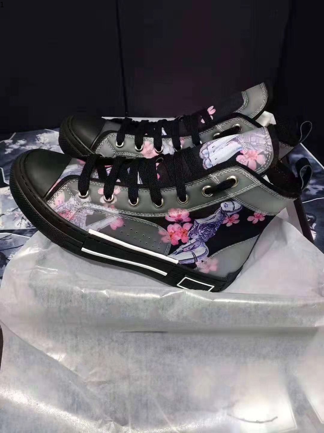 2021o high-end limited edition letter leather stitching men's casual low-top sneakers, large size fashion lace-up outdoor tide 35-45 MKJ003
2021o high-end limited edition letter leather stitching men's casual low-top sneakers, large size fashion lace-up outdoor tide 35-45 MKJ003