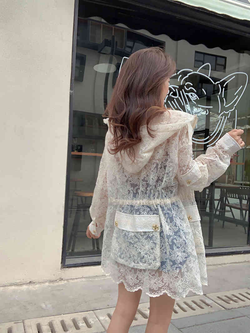 European Style Loose Long Lace Jacket Women Summer Drawstring Waist Embroidered Hollow Zipper Casual Coat With Hood 210506