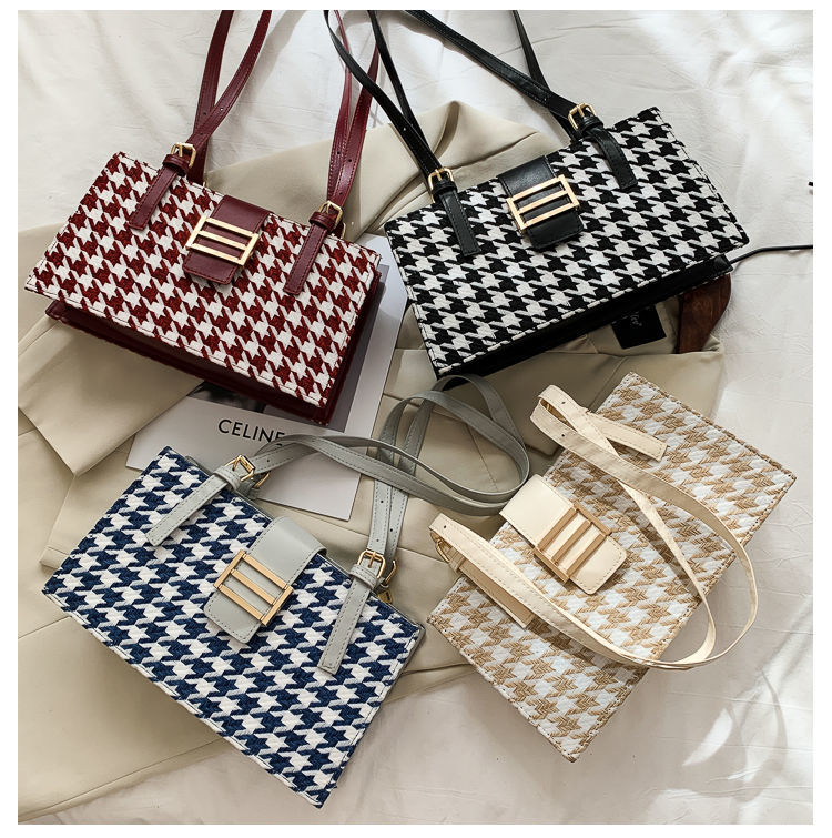 High quality leather Women's Shoulder Bag color men tote crossbody Bags Luxury Designer woman fashion famous wallet Camera clutch Cases card totoes handbag free, Sky blue
High quality leather Women's Shoulder Bag color men tote crossbody Bags Luxury Designer woman fashion famous wallet Camera clutch Cases card totoes handbag free, Sky blue