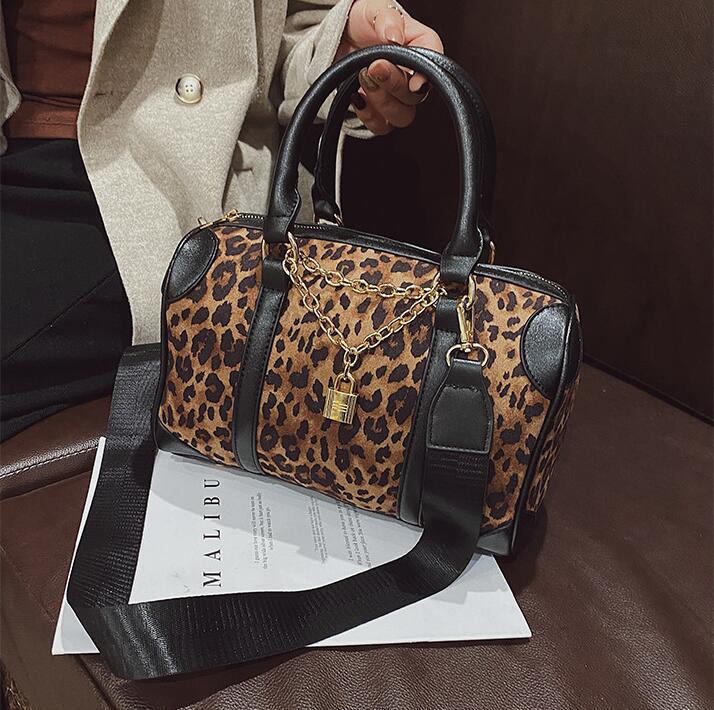 Wholesale factory ladies leather shoulder bags elegant atmosphere Leopard handbags large capacity winter zebra pillow bag street personality plaid handbag