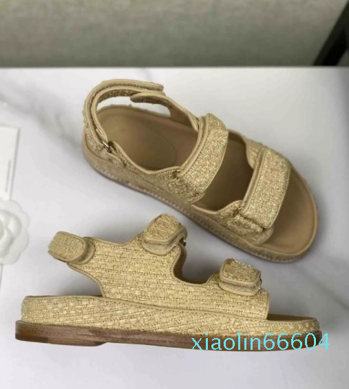 summer women's luxury designer Sandals Fashion good quality Genuine Leather cloth cover Embroidery Hook & Loop Flat heeel 35 to 40 Braided F, Beige
summer women's luxury designer Sandals Fashion good quality Genuine Leather cloth cover Embroidery Hook & Loop Flat heeel 35 to 40 Braided F, Beige