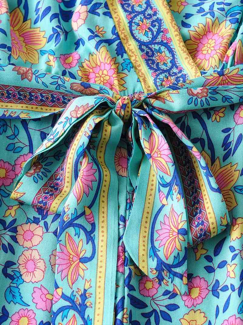 Bohemia Cross V neck Floral print Flare Sleeve Rompers Women Loose Tie Bow Sashes Short Jumpsuits BOHO Bodysuits Holiday 210429