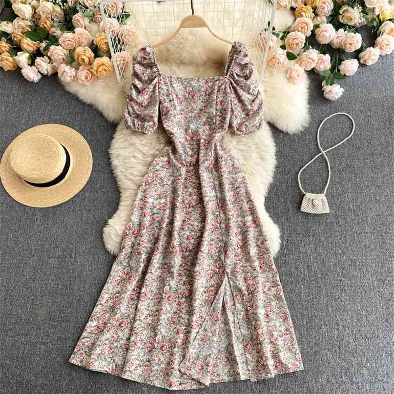 Vintage Style Floral Print Long Dress Women Summer Chic Square Collar Puff Sleeve A-line Split Holiday Casual 210603, Green
Vintage Style Floral Print Long Dress Women Summer Chic Square Collar Puff Sleeve A-line Split Holiday Casual 210603, Green