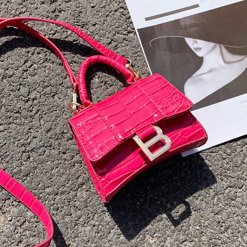 Brand Leather Shoulder Bags For Women 2021 Luxury Designer Mini Handbag Letter Crocodile Pattern Crossbody Clutch Purse Sac Cross Body, Black
Brand Leather Shoulder Bags For Women 2021 Luxury Designer Mini Handbag Letter Crocodile Pattern Crossbody Clutch Purse Sac Cross Body, Black