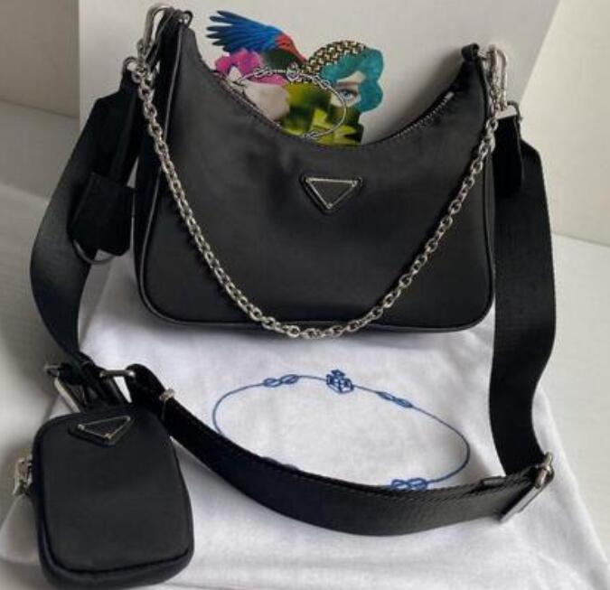 Handbag Women Luxury Designer Nylon bags with letters Wholesale canvas hobo shoulder bag lady Tote chains handbags messenger bagss, Black
Handbag Women Luxury Designer Nylon bags with letters Wholesale canvas hobo shoulder bag lady Tote chains handbags messenger bagss, Black
