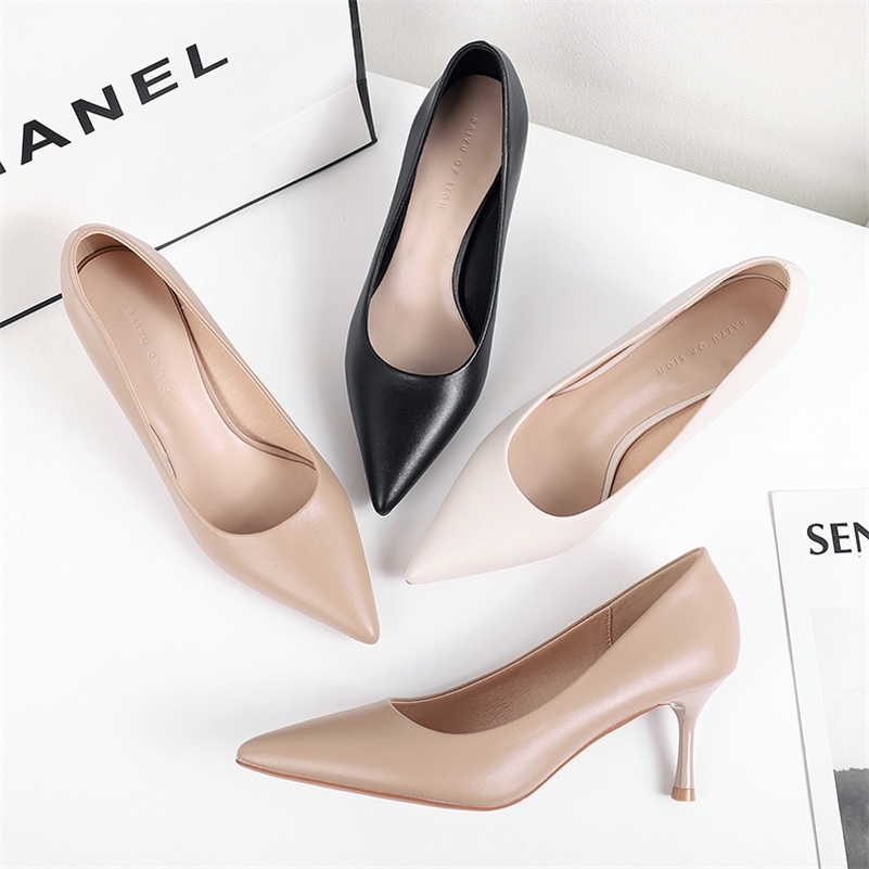 Summer Women Shoes High Heels Sexy Ladies Classic Pointed Toe 6.5CM Thin High Heel Soft Comfortable Office Career Heels 210520, 2065-2-nude
Summer Women Shoes High Heels Sexy Ladies Classic Pointed Toe 6.5CM Thin High Heel Soft Comfortable Office Career Heels 210520, 2065-2-nude
