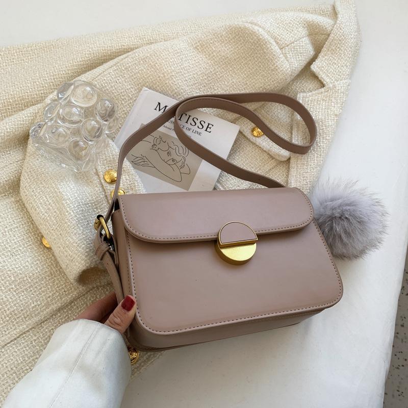 Evening Bags Woman Brand Brief Handbag PU Leather Personality All-match Crossbody Shoulder Bag Fashion Tide Spring 2022 Small Square
Evening Bags Woman Brand Brief Handbag PU Leather Personality All-match Crossbody Shoulder Bag Fashion Tide Spring 2022 Small Square