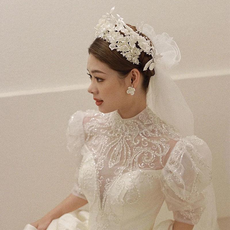 Hair Clips & Barrettes Crown Hairpin Set Flower Shape Pearl Personality Headwear Women Bride Ornaments Jewelry XRQ88, Golden;silver
Hair Clips & Barrettes Crown Hairpin Set Flower Shape Pearl Personality Headwear Women Bride Ornaments Jewelry XRQ88, Golden;silver