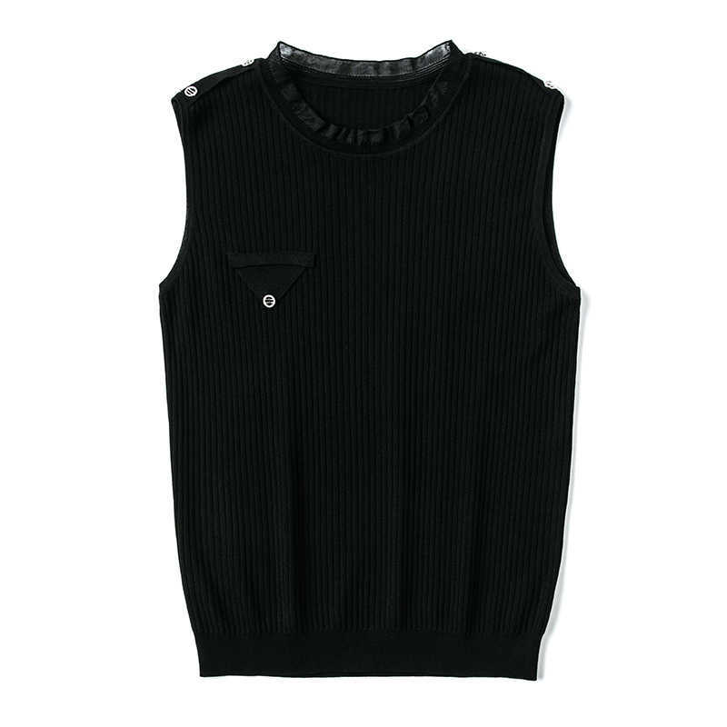 Korean Women's Shirt Knitted Blouses for Women Sleeveless Female Top White O-neck Blouse Woman Basic 210604