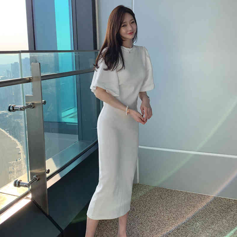 Elegant O Neck Pullover Flare Sleeve Knitted Dress Women High Waist Solid Vestidos Summer Slim Robe Temperament Dres 210506