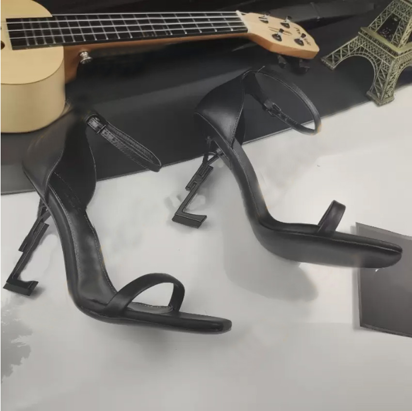 Women Dress Shoes Red Bottom High-heeled Luxurys Designers Shoe Heels Black Golden Gold Wedding Bottoms 003, Original box
Women Dress Shoes Red Bottom High-heeled Luxurys Designers Shoe Heels Black Golden Gold Wedding Bottoms 003, Original box