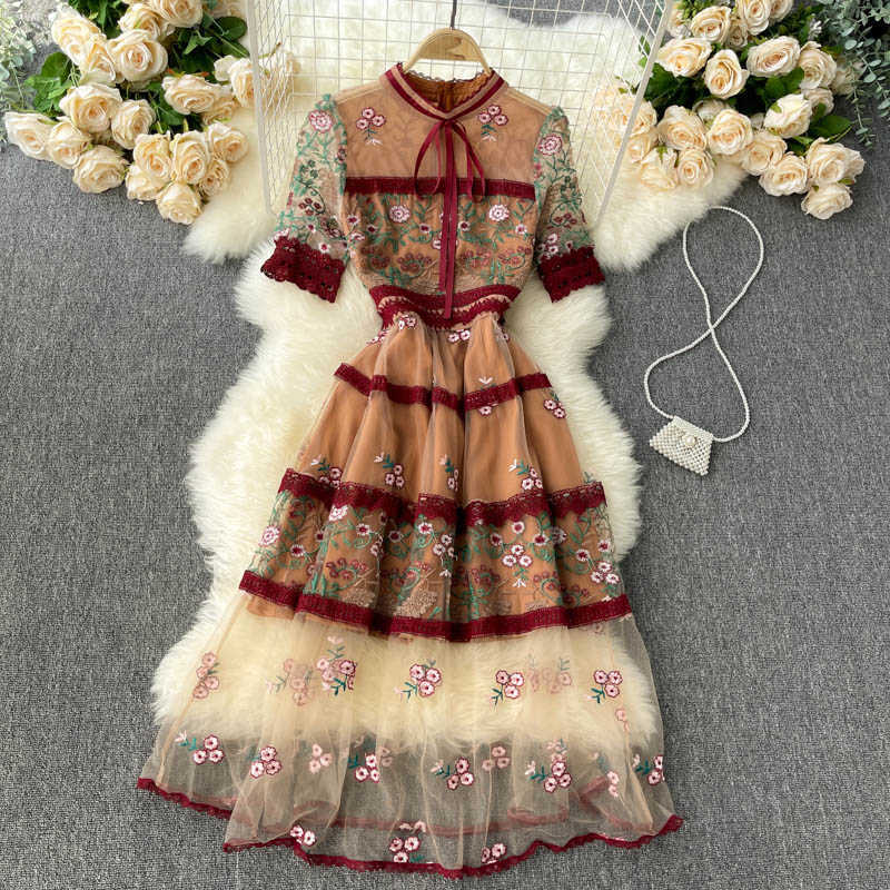 Women Fashion High Street Dress Wear Retro Round Neck Short Sleeve Embroidered Lace Mesh Elegant Vestidos De Mujer S472 210527